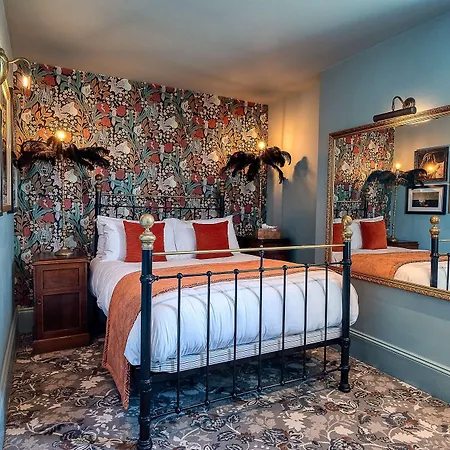 Clementines Town House Hotel, Bw Premier Collection Hotel 4*