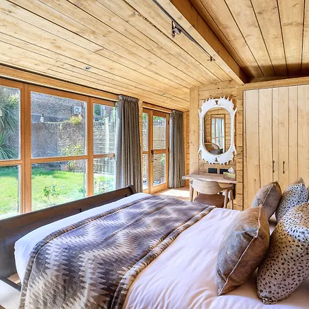 Hotel Clementines Town House Hotel, Bw Premier Collection 4*