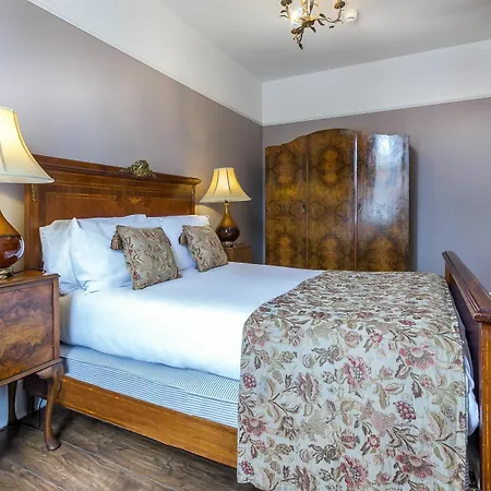 Clementines Town House Hotel, Bw Premier Collection Hotel 4*